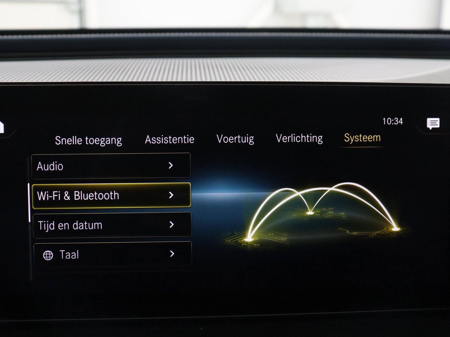 Mercedes-Benz EQC 400 4MATIC AMG Line 80 kWh | SOH 95.8% | Panoramadak | Trekhaak | Camera | Sfeerverlichting | Climate control | Half Leder | Stoelverwarming |