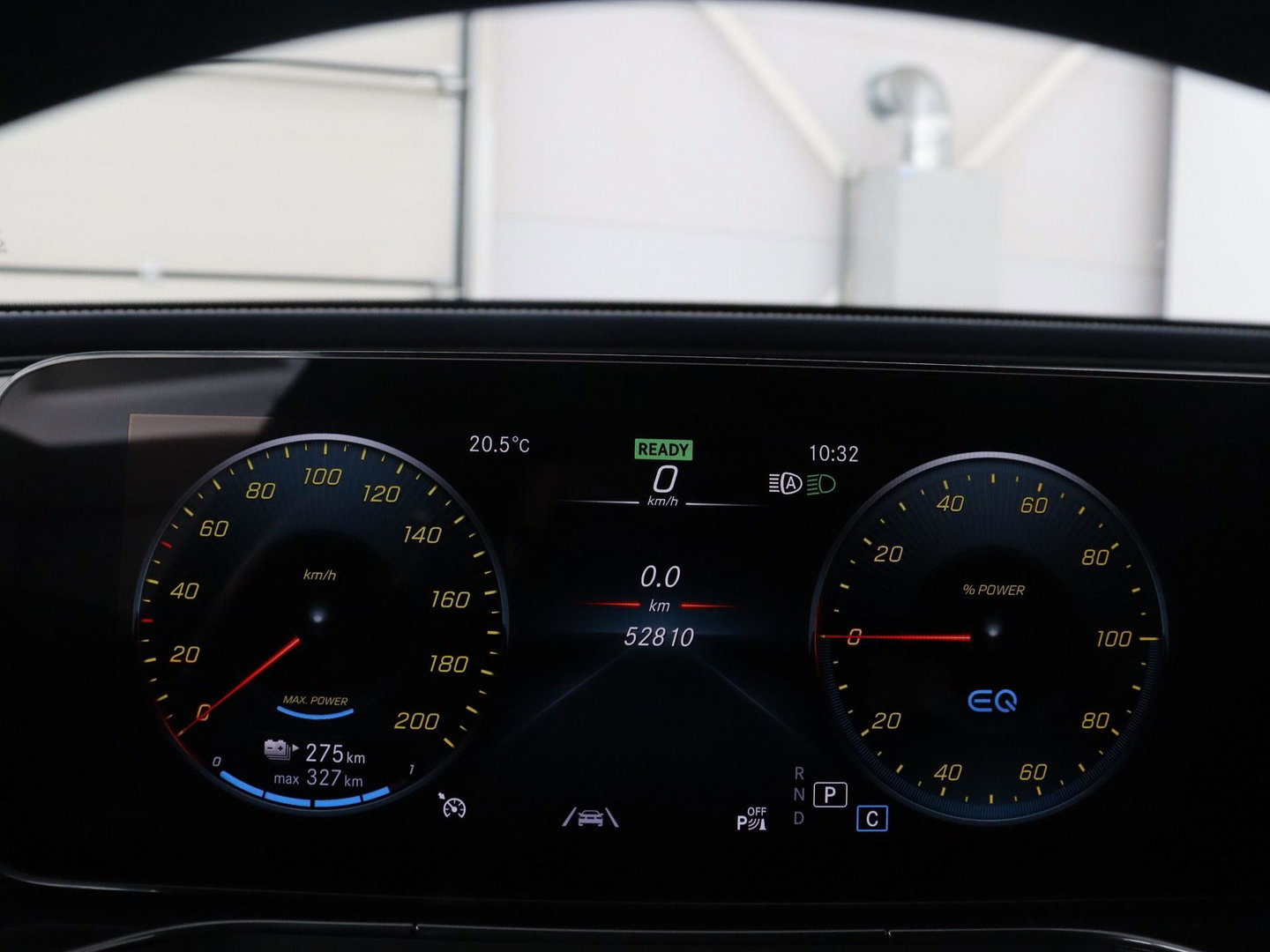 Mercedes-Benz EQC 400 4MATIC AMG Line 80 kWh | SOH 95.8% | Panoramadak | Trekhaak | Camera | Sfeerverlichting | Climate control | Half Leder | Stoelverwarming |