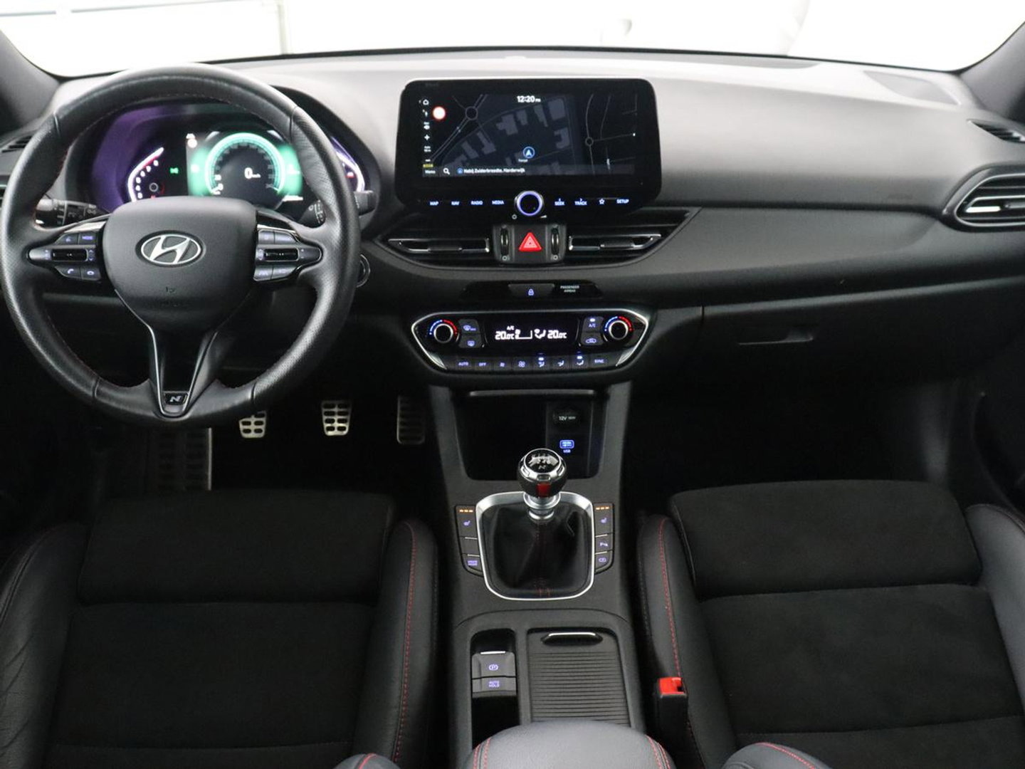 Hyundai i30 1.5 T-GDi MHEV N Line | Leder/Alcantara | Adaptive cruise | Camera | Park assist | Carplay | Climate control | Dodehoek detectie | Navigatie | Memory |