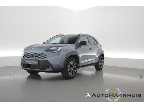 Toyota Yaris Cross 1.5 Hybrid 130 Dynamic | Rijklaar! | Facelift! | Celestite Grey | Camera | Stoel- Stuurverw. | Adapt. Cruise | Keyless |