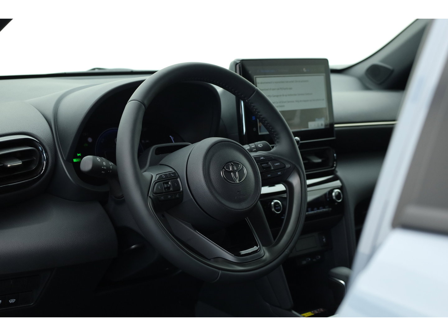 Toyota Yaris Cross 1.5 Hybrid 130 Dynamic | Rijklaar! | Facelift! | Celestite Grey | Camera | Stoel- Stuurverw. | Adapt. Cruise | Keyless |