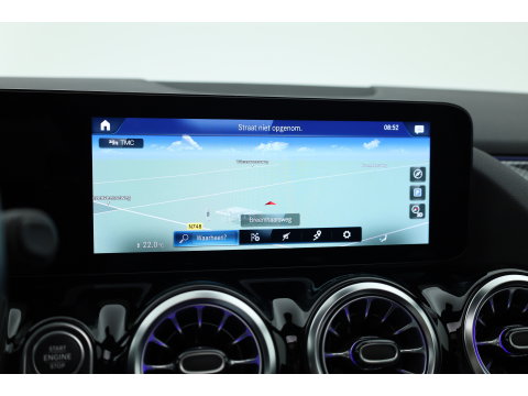 Mercedes-Benz B-Klasse 250 e AMG Line | Rijklaar! | Pano | 360cam | Afn. Trekhaak | SOH 93% | Night-pakket | Apple CarPlay | Stoelverw. | Navi