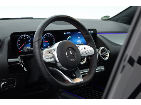 Mercedes-Benz B-Klasse 250 e AMG Line | Rijklaar! | Pano | 360cam | Afn. Trekhaak | SOH 93% | Night-pakket | Apple CarPlay | Stoelverw. | Navi