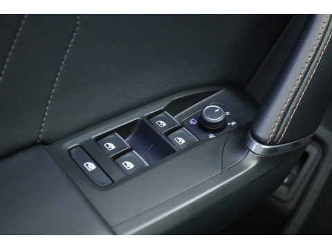 CUPRA Leon Sportstourer 1.4 e-Hybrid Business | Rijklaar! | Pano | SOH 96% | Camera | Adapt. Cruise | Stoel- Stuurverw. | Memory