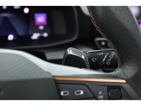 CUPRA Leon Sportstourer 1.4 e-Hybrid Business | Rijklaar! | Pano | SOH 96% | Camera | Adapt. Cruise | Stoel- Stuurverw. | Memory