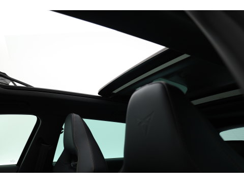 CUPRA Leon Sportstourer 1.4 e-Hybrid Business | Rijklaar! | Pano | SOH 96% | Camera | Adapt. Cruise | Stoel- Stuurverw. | Memory