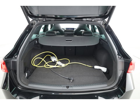 CUPRA Leon Sportstourer 1.4 e-Hybrid Business | Rijklaar! | Pano | SOH 96% | Camera | Adapt. Cruise | Stoel- Stuurverw. | Memory