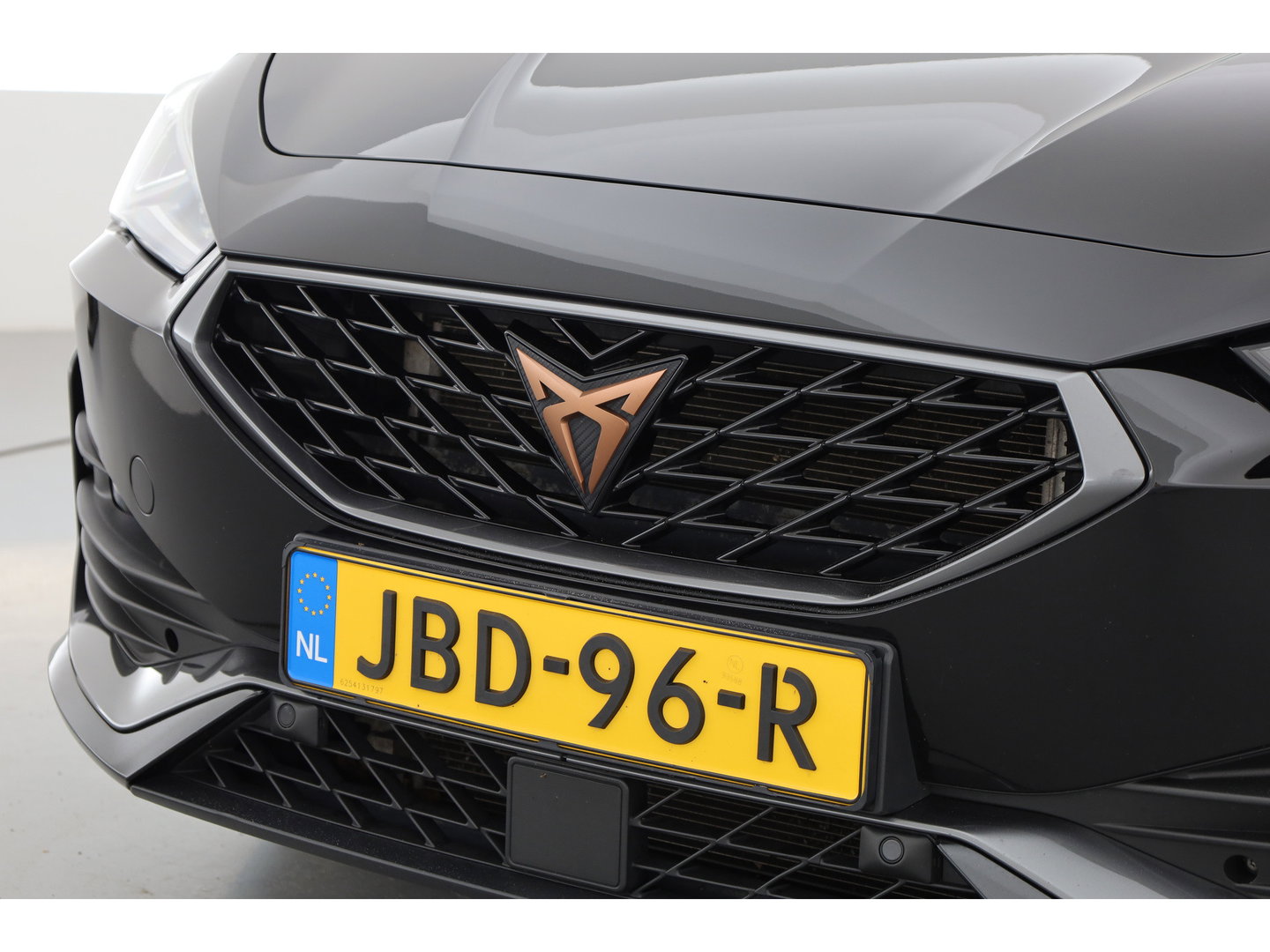 CUPRA Leon Sportstourer 1.4 e-Hybrid Business | Rijklaar! | Pano | SOH 96% | Camera | Adapt. Cruise | Stoel- Stuurverw. | Memory