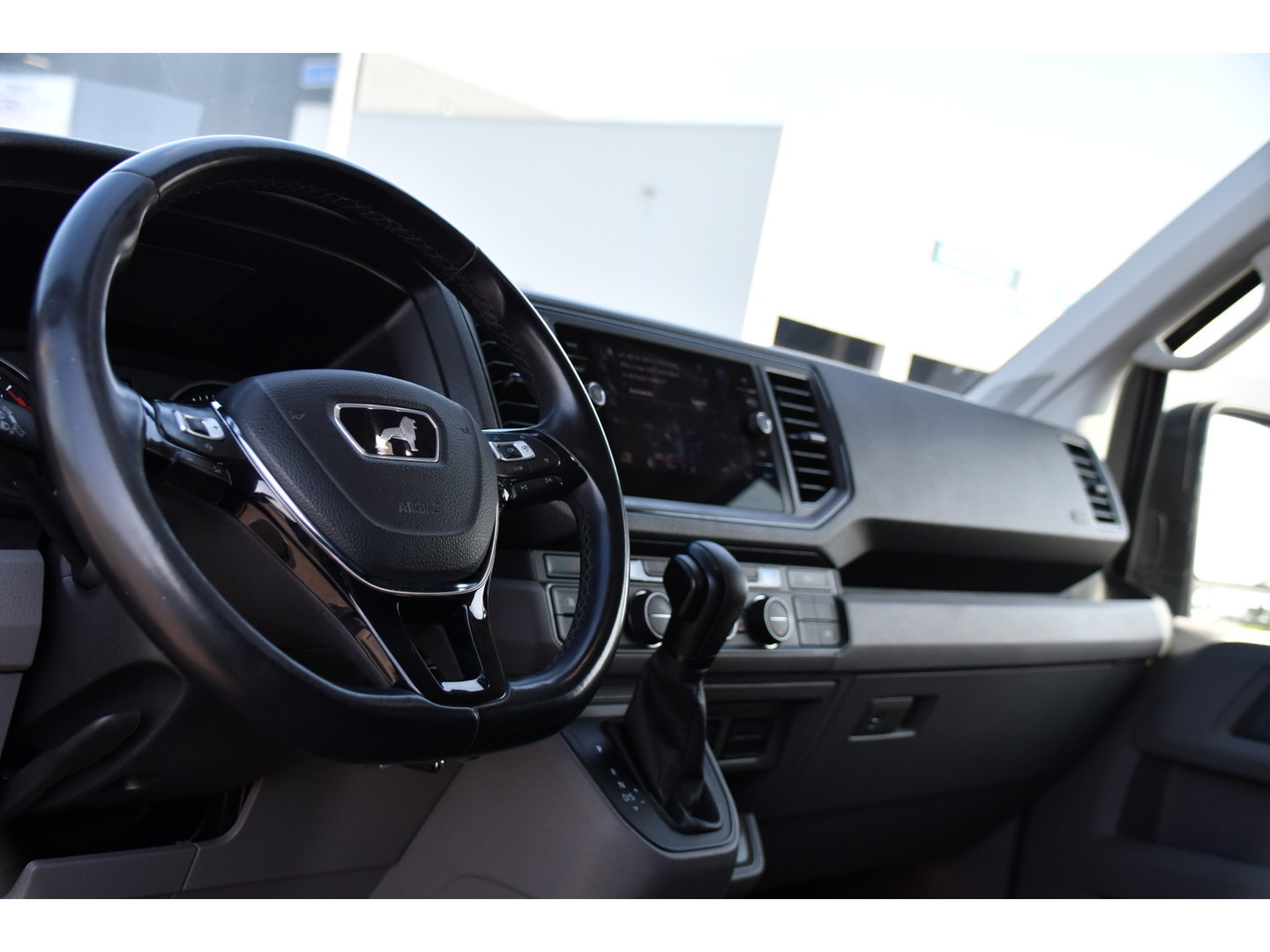 MAN TGE 3.180 35 2.0 L3H3 4x4 PB Edition Cruise, Camera, Carplay, 177pk, Clima, Automaat, Trekhaak, Sensoren, Geveerde stoel, Uniek!