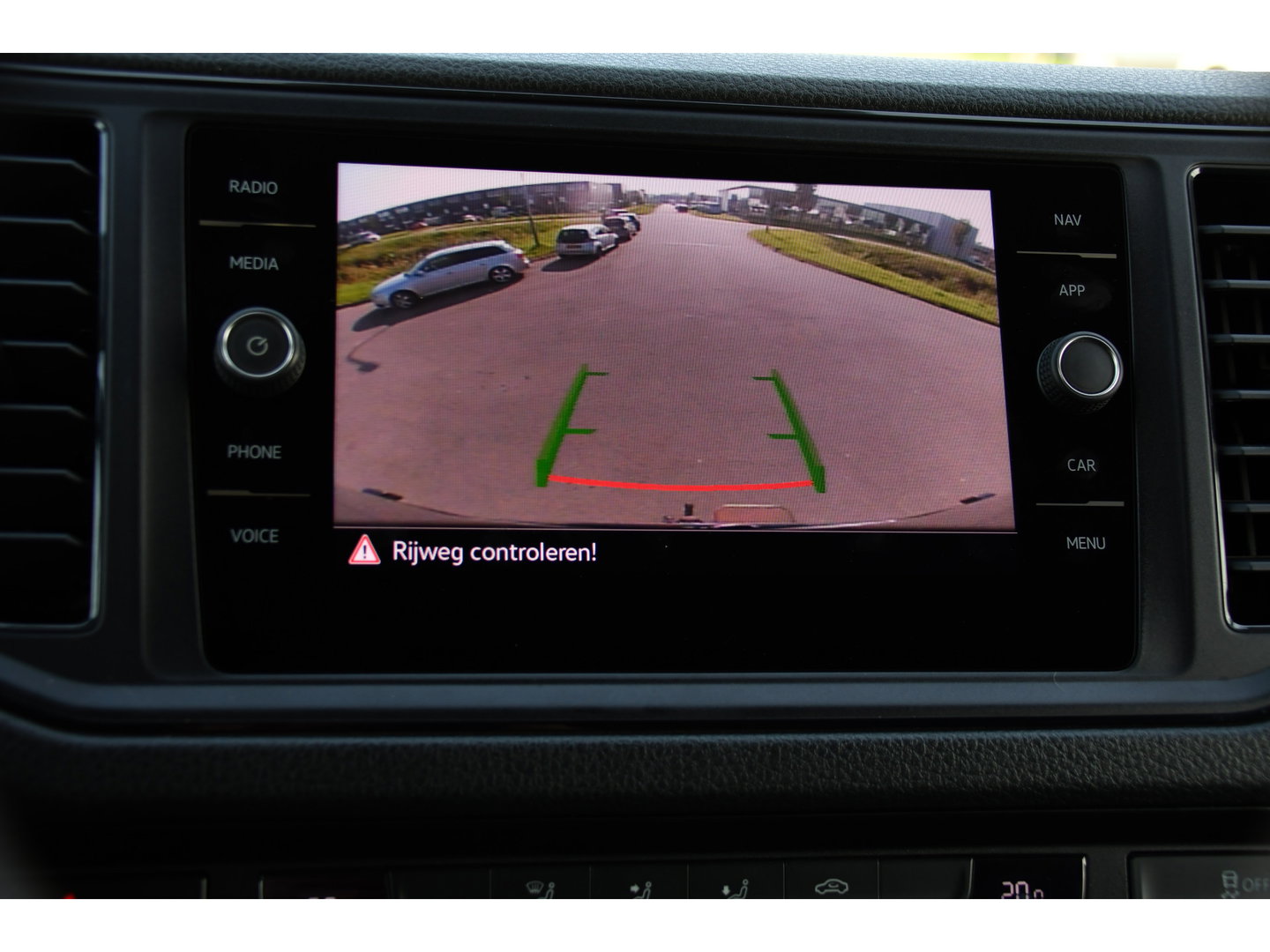 MAN TGE 3.180 35 2.0 L3H3 4x4 PB Edition Cruise, Camera, Carplay, 177pk, Clima, Automaat, Trekhaak, Sensoren, Geveerde stoel, Uniek!