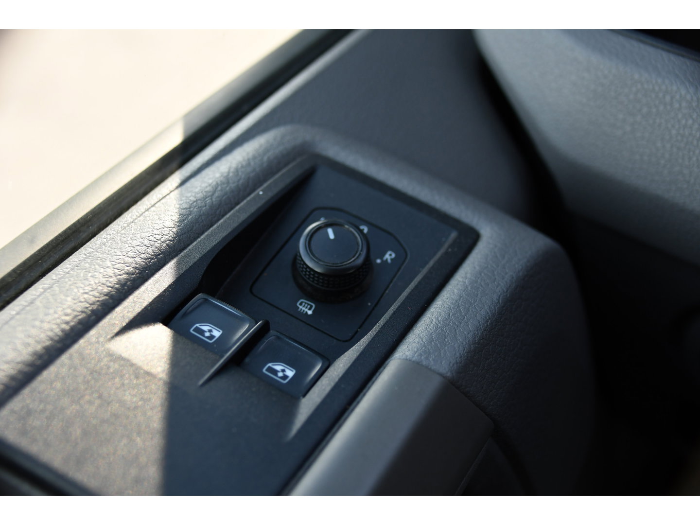 MAN TGE 3.180 35 2.0 L3H3 4x4 PB Edition Cruise, Camera, Carplay, 177pk, Clima, Automaat, Trekhaak, Sensoren, Geveerde stoel, Uniek!