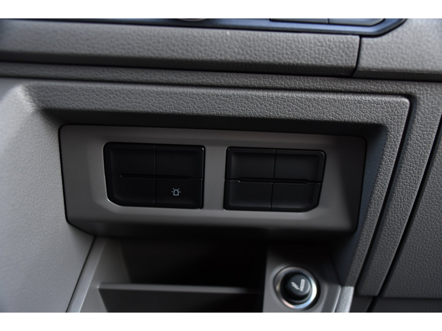 MAN TGE 3.180 35 2.0 L3H3 4x4 PB Edition Cruise, Camera, Carplay, 177pk, Clima, Automaat, Trekhaak, Sensoren, Geveerde stoel, Uniek!