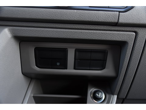 MAN TGE 3.180 35 2.0 L3H3 4x4 PB Edition Cruise, Camera, Carplay, 177pk, Clima, Automaat, Trekhaak, Sensoren, Geveerde stoel, Uniek!