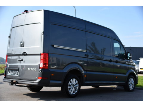 MAN TGE 3.180 35 2.0 L3H3 4x4 PB Edition Cruise, Camera, Carplay, 177pk, Clima, Automaat, Trekhaak, Sensoren, Geveerde stoel, Uniek!