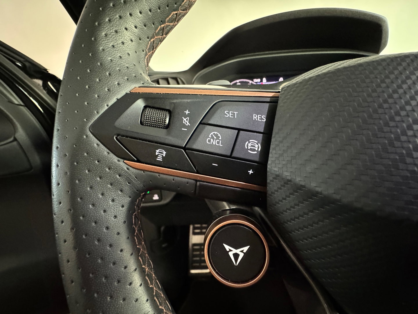 CUPRA Terramar 1.5 TSI e-Hybrid VZ America s CUP Pano|360|Sennheiser|HuD
