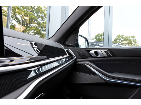 BMW X5 XDrive50e PANO KEYLESS SKYLOUNGE URBAN