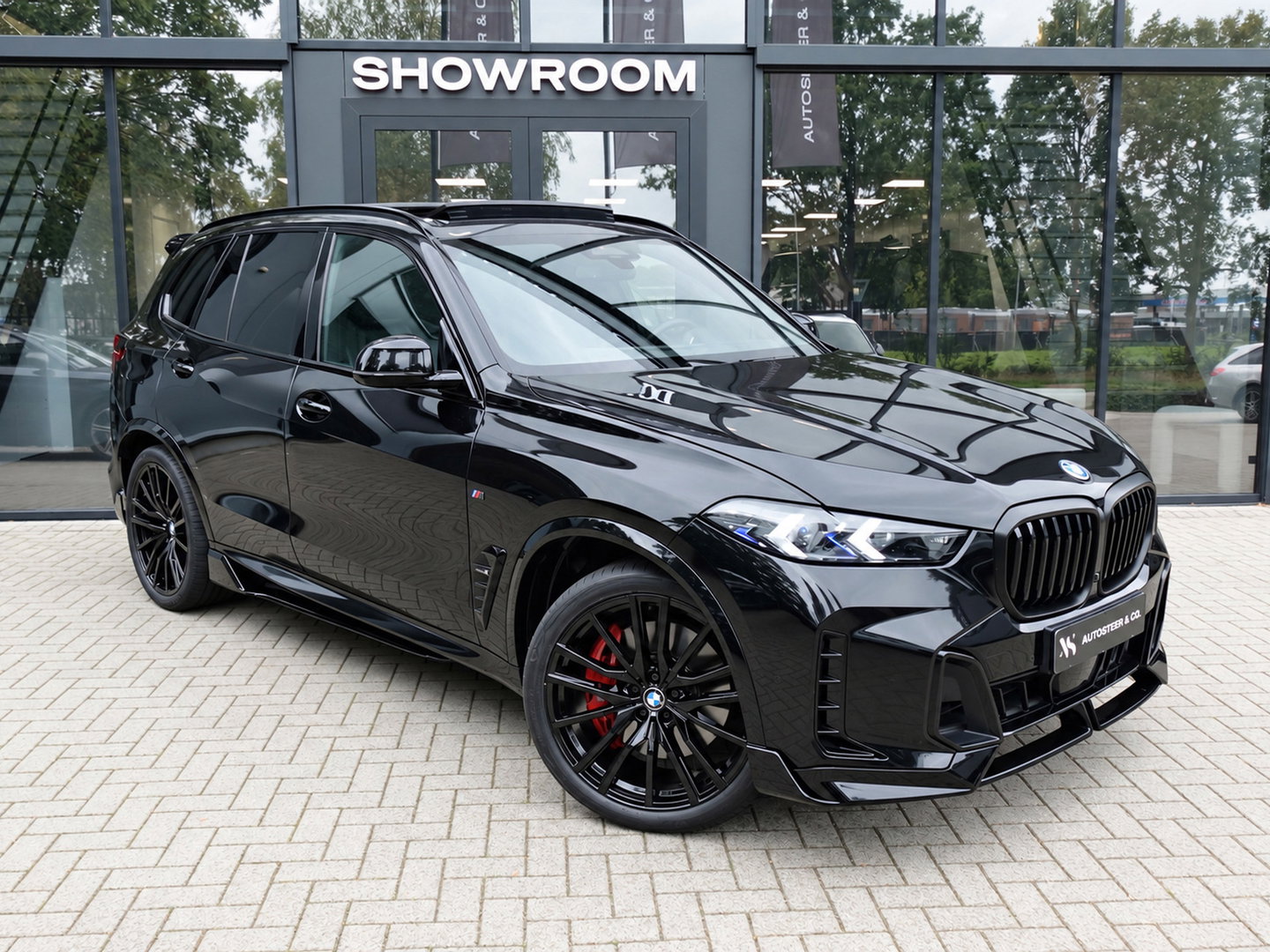 BMW X5 XDrive50e PANO KEYLESS SKYLOUNGE URBAN