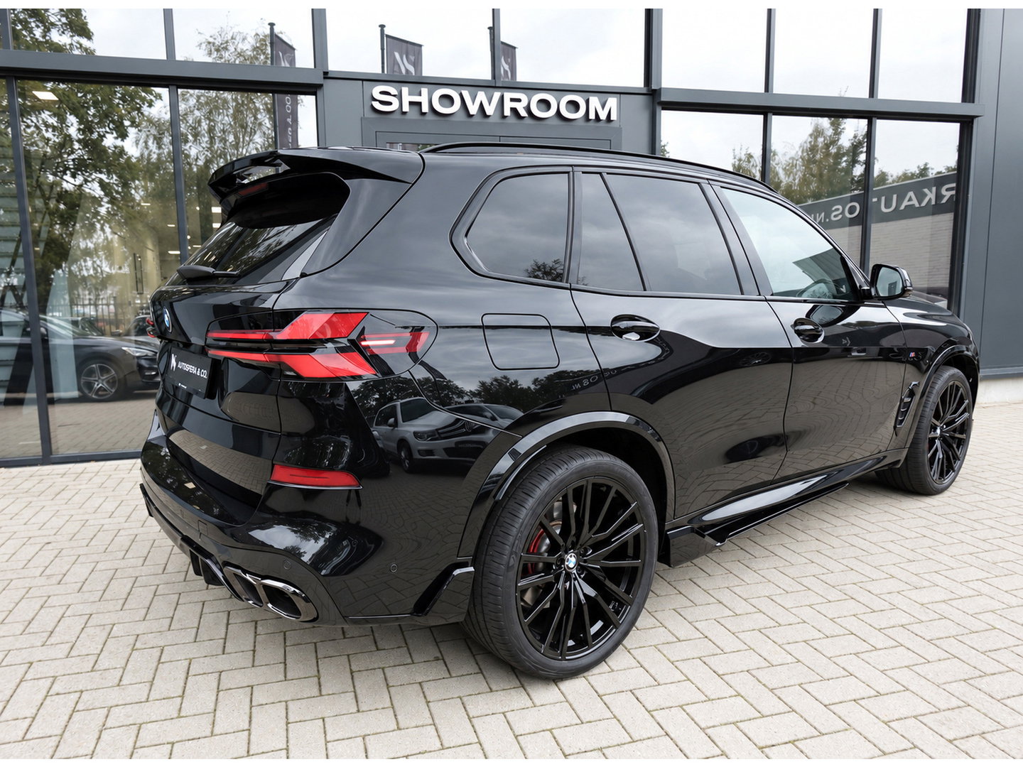 BMW X5 XDrive50e PANO KEYLESS SKYLOUNGE URBAN