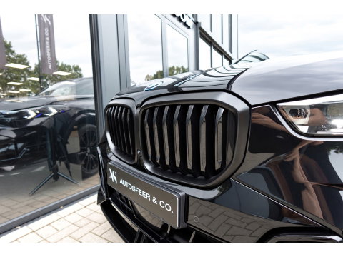 BMW X5 XDrive50e PANO KEYLESS SKYLOUNGE URBAN