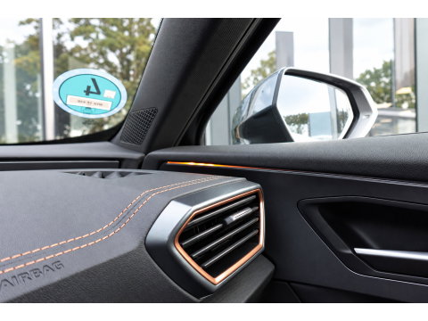 CUPRA Formentor 1.4 e-Hybrid VZ PANO CAM KEYLESS