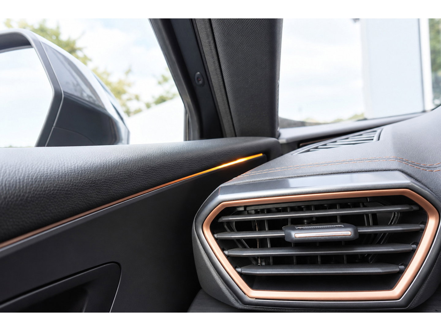 CUPRA Formentor 1.4 e-Hybrid VZ PANO CAM KEYLESS