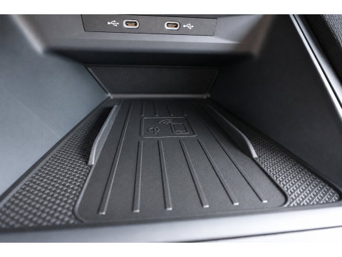 CUPRA Formentor 1.4 e-Hybrid VZ PANO CAM KEYLESS