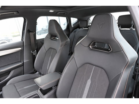 CUPRA Formentor 1.4 e-Hybrid VZ PANO CAM KEYLESS