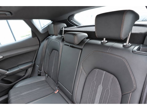 CUPRA Formentor 1.4 e-Hybrid VZ PANO CAM KEYLESS