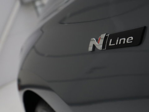 Hyundai i30 1.5 T-GDi MHEV N Line | Leder/Alcantara | Adaptive cruise | Camera | Park assist | Carplay | Climate control | Dodehoek detectie | Navigatie | Memory |