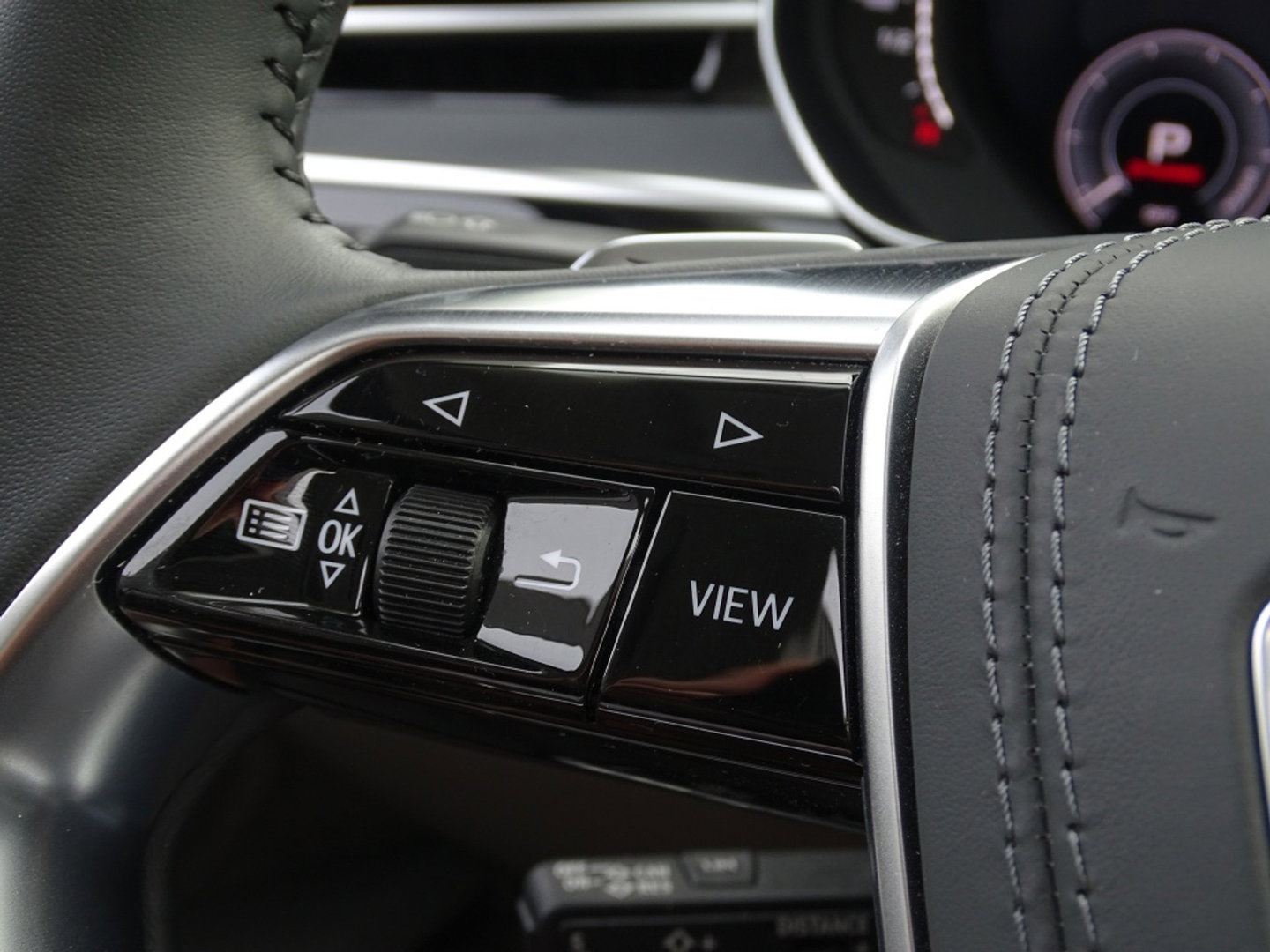 Audi A8 60 TFSie 462PK S-Line / B&O / TV's / softclose / massage / 360°