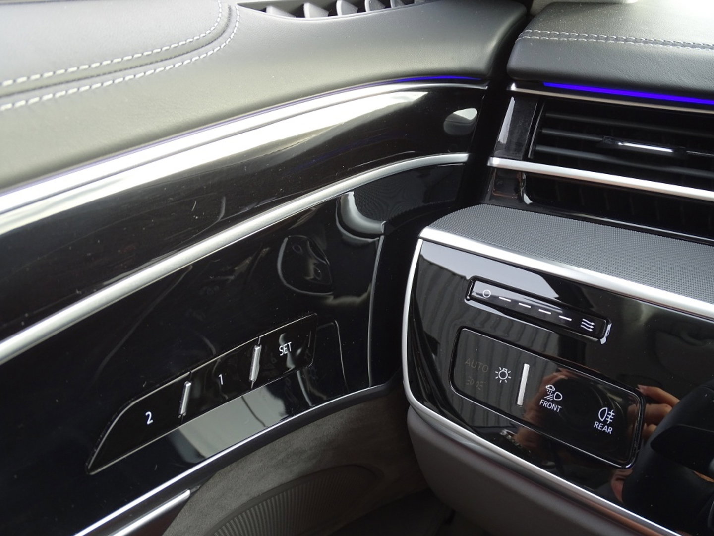 Audi A8 60 TFSie 462PK S-Line / B&O / TV's / softclose / massage / 360°