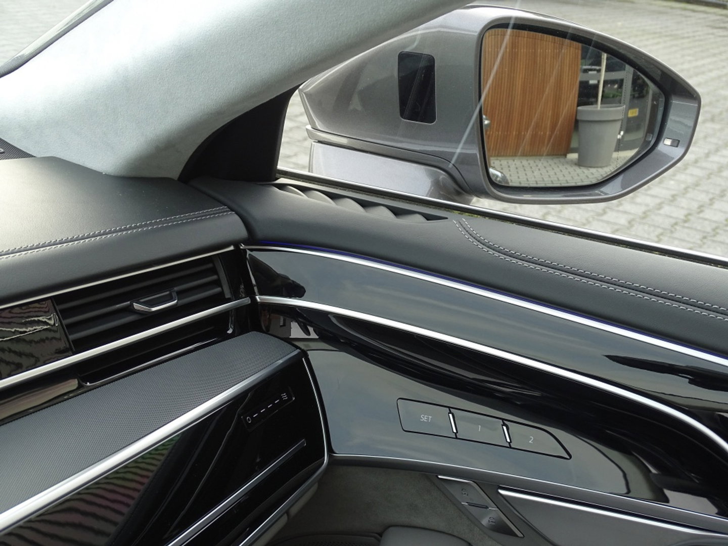 Audi A8 60 TFSie 462PK S-Line / B&O / TV's / softclose / massage / 360°