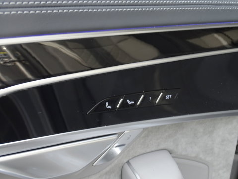 Audi A8 60 TFSie 462PK S-Line / B&O / TV's / softclose / massage / 360°