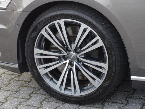 Audi A8 60 TFSie 462PK S-Line / B&O / TV's / softclose / massage / 360°