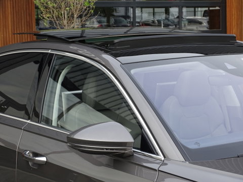 Audi A8 60 TFSie 462PK S-Line / B&O / TV's / softclose / massage / 360°