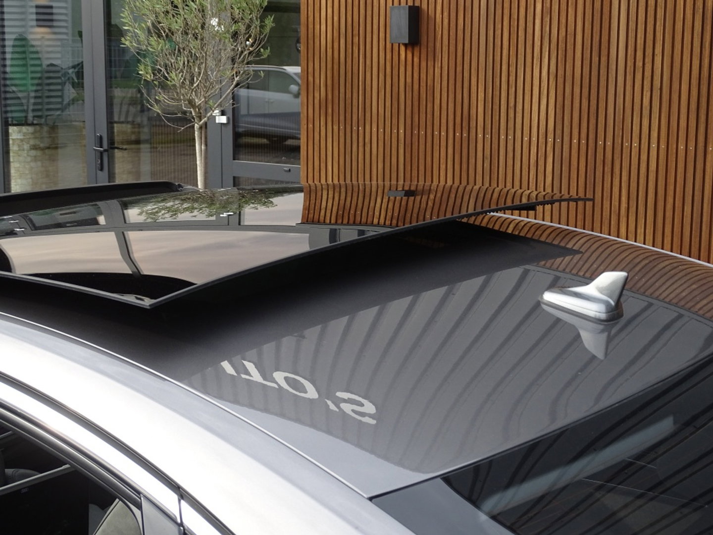 Audi A8 60 TFSie 462PK S-Line / B&O / TV's / softclose / massage / 360°