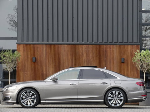 Audi A8 60 TFSie 462PK S-Line / B&O / TV's / softclose / massage / 360°