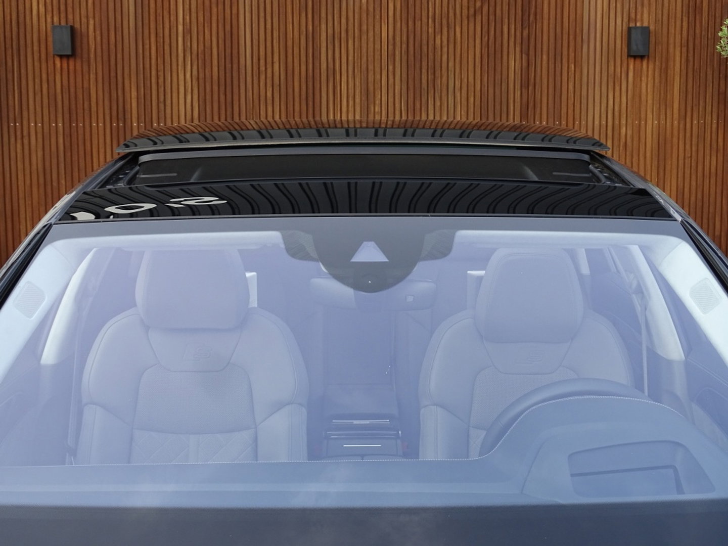 Audi A8 60 TFSie 462PK S-Line / B&O / TV's / softclose / massage / 360°