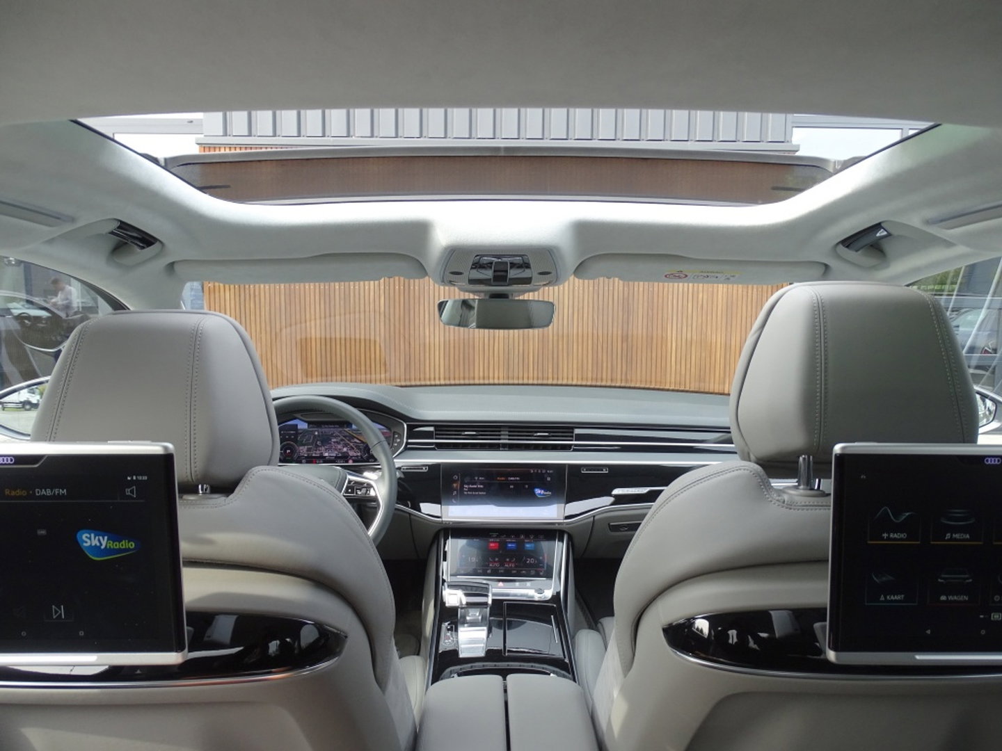 Audi A8 60 TFSie 462PK S-Line / B&O / TV's / softclose / massage / 360°