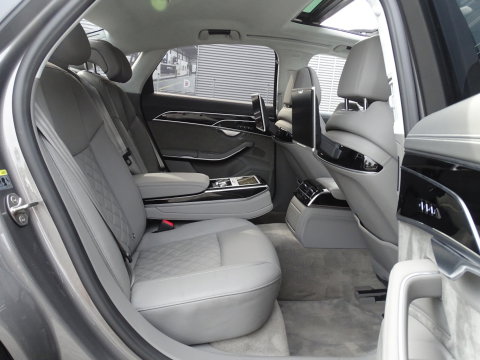 Audi A8 60 TFSie 462PK S-Line / B&O / TV's / softclose / massage / 360°