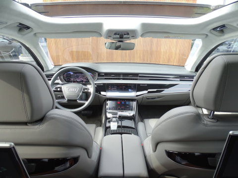 Audi A8 60 TFSie 462PK S-Line / B&O / TV's / softclose / massage / 360°