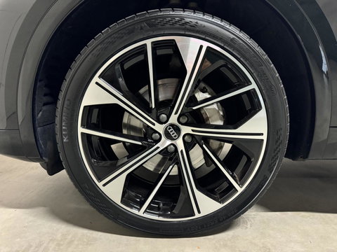 Audi Q5 50 TFSIe Quattro Black Edition S-Line Pano Luchtvering