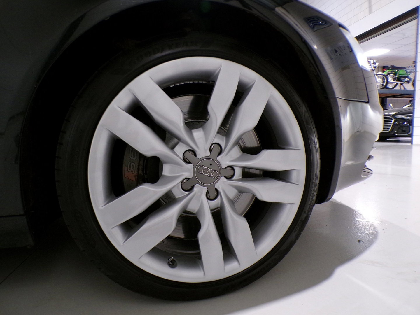 Audi S6 Avant 5.2 FSI S6 Schuifdak Trekhaak Xenon Leer Memory Bose RS-Stoelen Camera Bluetooth Navigatie "Uniek mooie staat"