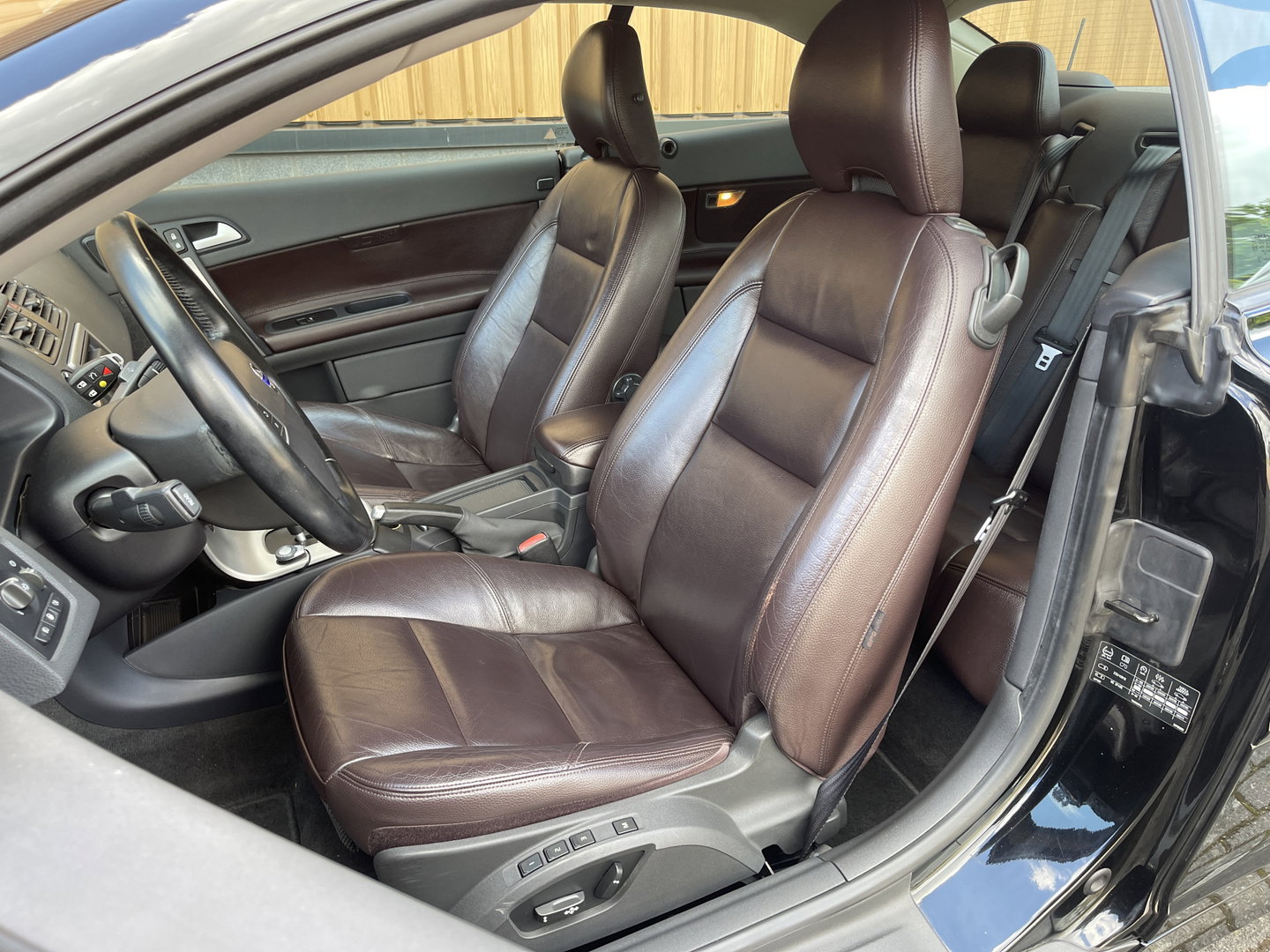 Volvo C70 Convertible 2.4i Summum | 5 Cilinder! | 18'' Lichtmetaal | Cruise Control | Xenon | Airconditioning | 2de eigenaar |