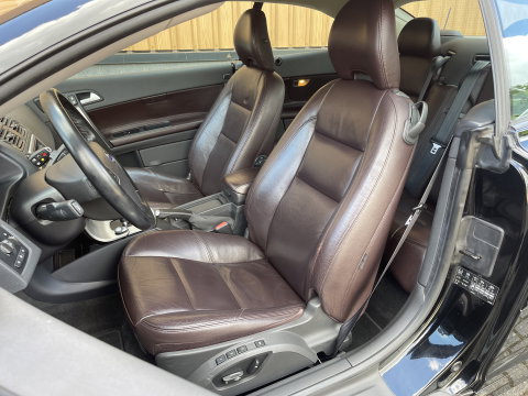 Volvo C70 Convertible 2.4i Summum | 5 Cilinder! | 18'' Lichtmetaal | Cruise Control | Xenon | Airconditioning | 2de eigenaar |