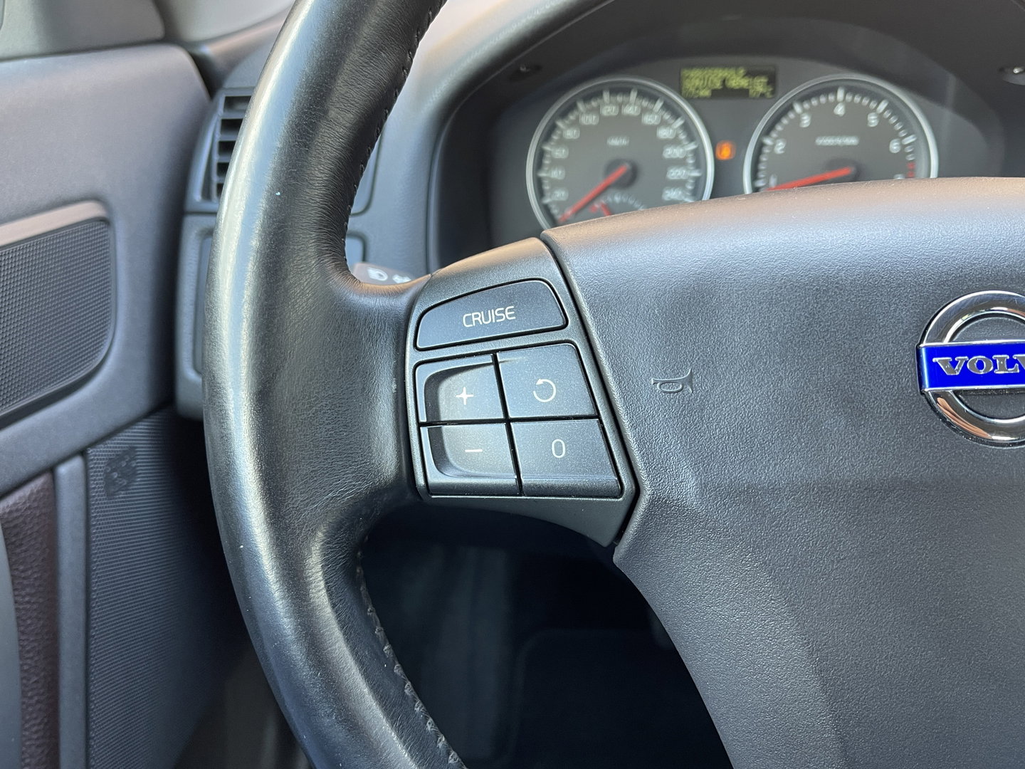 Volvo C70 Convertible 2.4i Summum | 5 Cilinder! | 18'' Lichtmetaal | Cruise Control | Xenon | Airconditioning | 2de eigenaar |