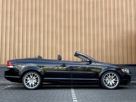 Volvo C70 Convertible 2.4i Summum | 5 Cilinder! | 18'' Lichtmetaal | Cruise Control | Xenon | Airconditioning | 2de eigenaar |