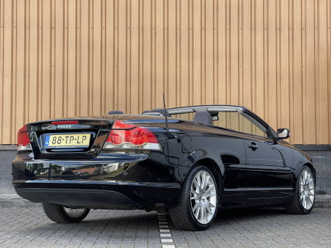 Volvo C70 Convertible 2.4i Summum | 5 Cilinder! | 18'' Lichtmetaal | Cruise Control | Xenon | Airconditioning | 2de eigenaar |