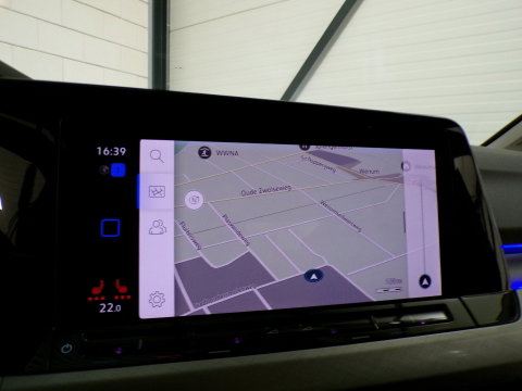 Volkswagen Golf 1.5 TSI Style Apple-Carplay Stoelverwarming Parkeersensoren Android-Auto Bluetooth Navigatie Adaptive-cruise DAB+