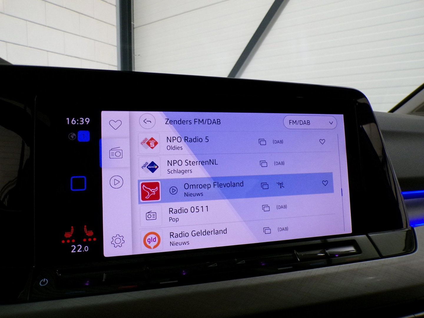 Volkswagen Golf 1.5 TSI Style Apple-Carplay Stoelverwarming Parkeersensoren Android-Auto Bluetooth Navigatie Adaptive-cruise DAB+